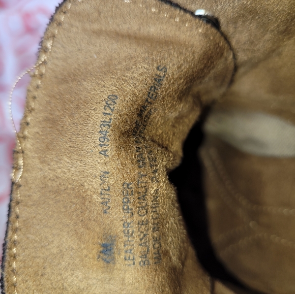 Naturalizer Brown Leather Wedge Heeled Booties size 7 - Picture 3 of 4